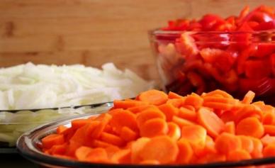 Рецепты лечо с морковью Как приготовить лечо с луком и морковкой